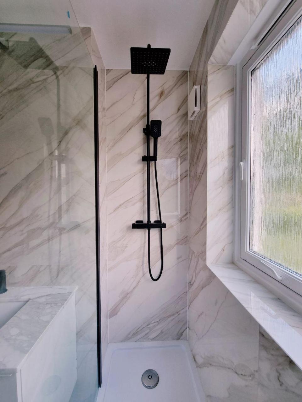 Smart House Pensiune Londra